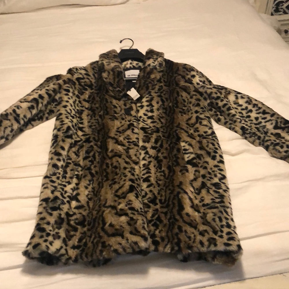 Cheetah print coat. Bb Dakota. Never worn. Tag on.